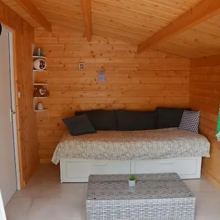 La De Robinson A 500m De La