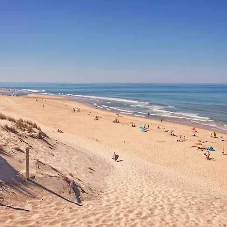 Lejlighed La De Robinson A 500m De La *